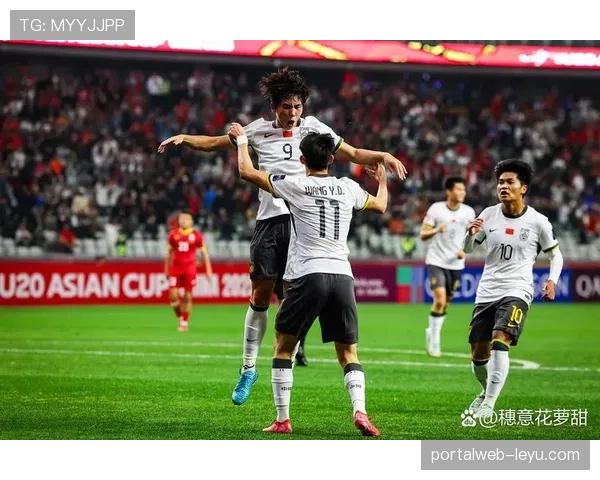 布斯克茨再展大师风范:精准传球持续引领中场控制力 布斯克茨再展大师风范:精准传球持续引领中场控制力