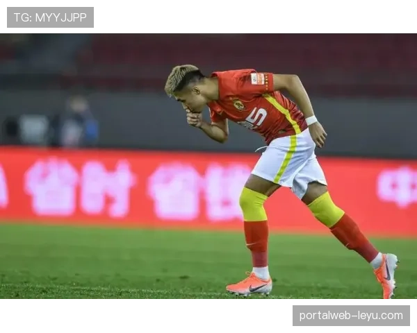 中超豪门争辉：顶级球队新赛季备战状态显著回暖