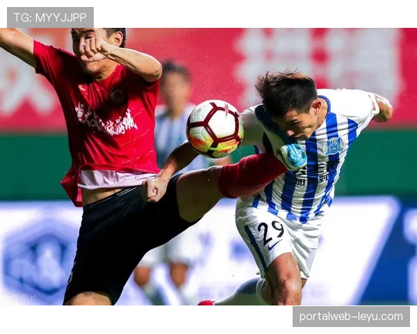 奥布拉克手指骨折伤情引关注，球队表现牵动球迷心