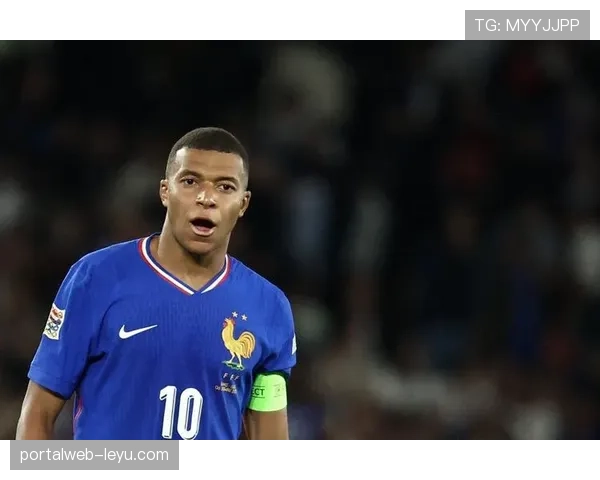 姆巴佩战术角色解析:个人决策与团队协作的平衡 姆巴佩战术角色解析:个人决策与团队协作的平衡